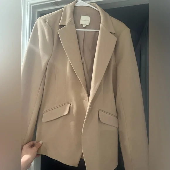 Favorite daughter blazer - Picture 2 of 3